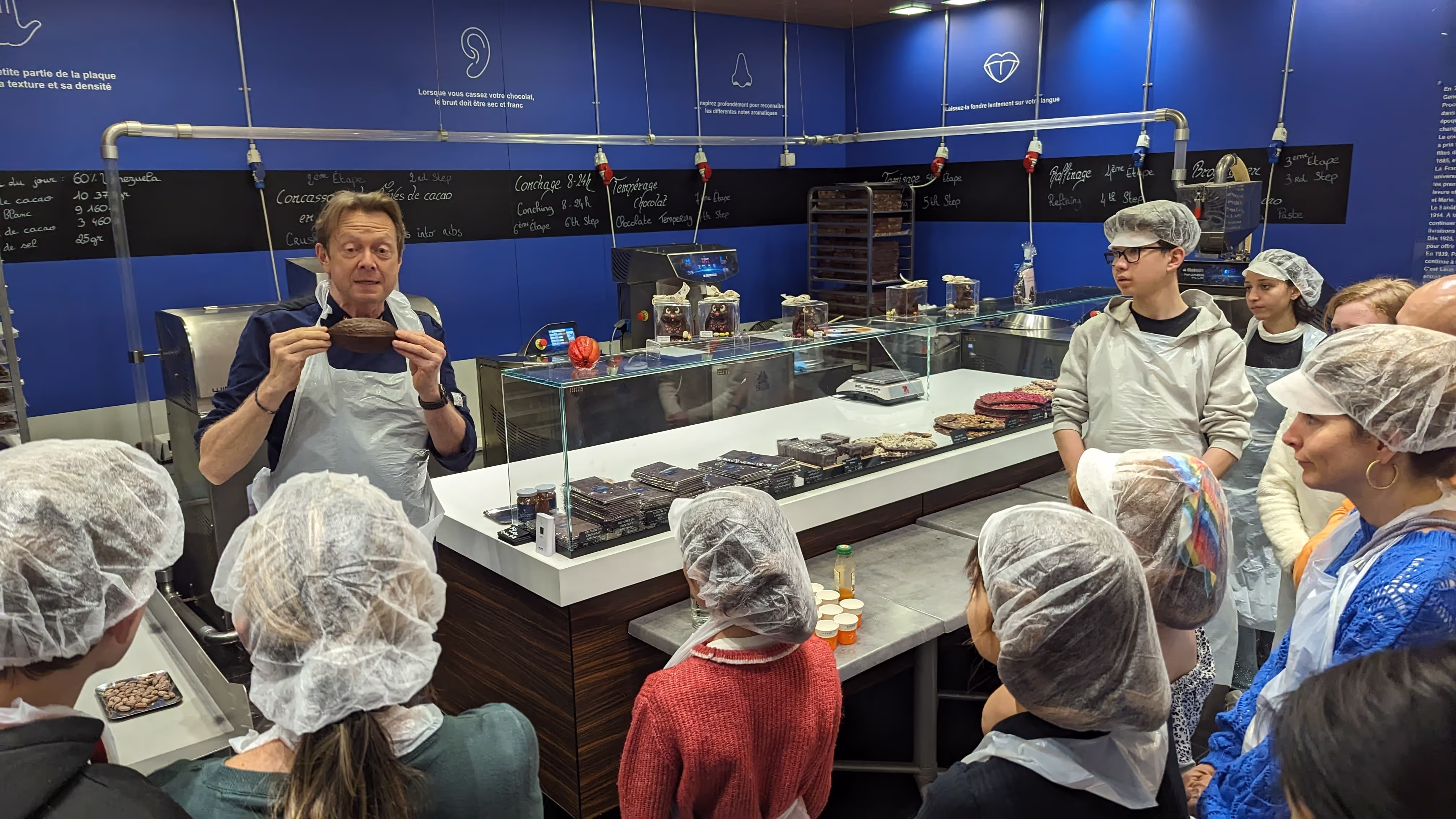 Atelier "Fabrique ton lapin en chocolat" à Genève - Photo 4